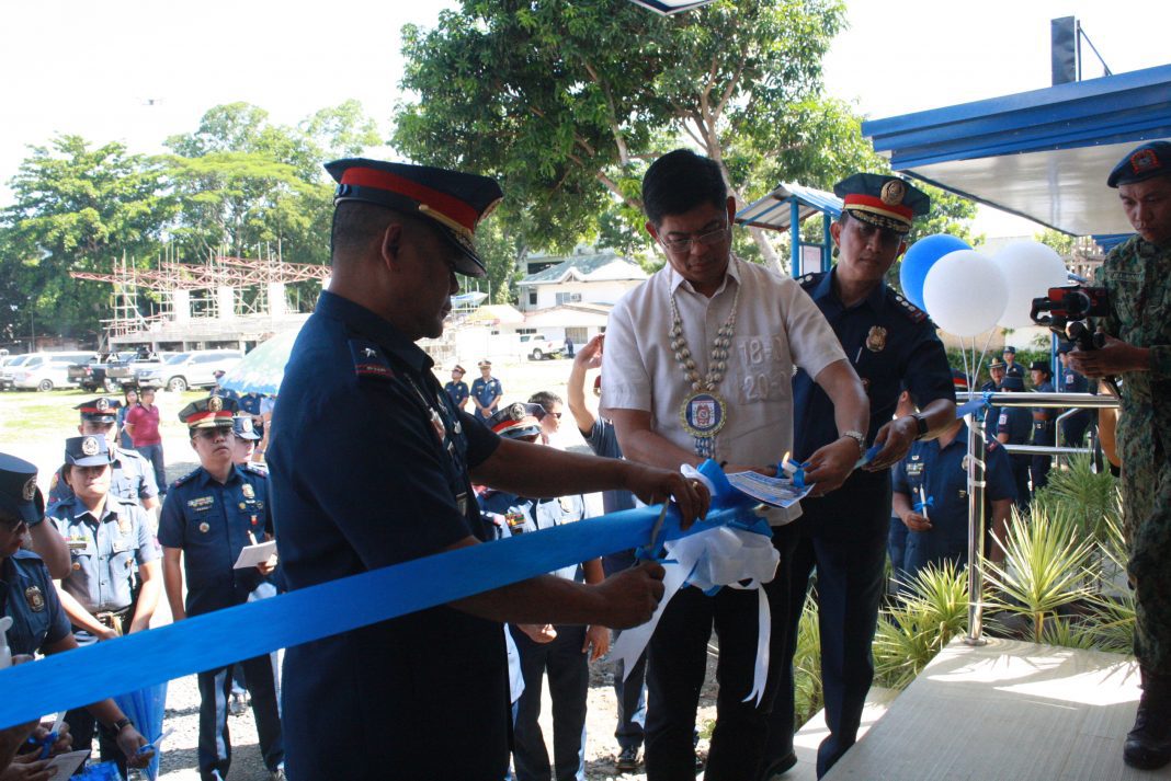 Police Regional Office (PRO) 10 Regional Director PBGen. Rolando Anduyan, together with the Provincial Director, PCOL Danilo Tumanda, Governor Philip Tan and local officials lead the cutting of ribbon and unveiling of marker of two-storey officers’ quarters building and offices.