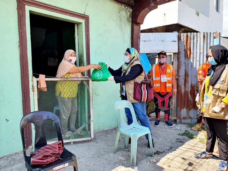 Lanao del Sur gov’t distributes relief packs to residents