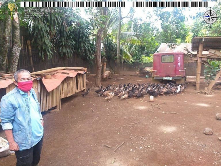 R10 farmers receive poultry assistance amid COVID-19