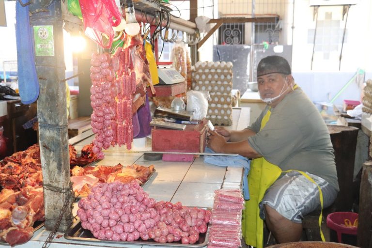Camiguin urges consumers to buy meat products from local stores